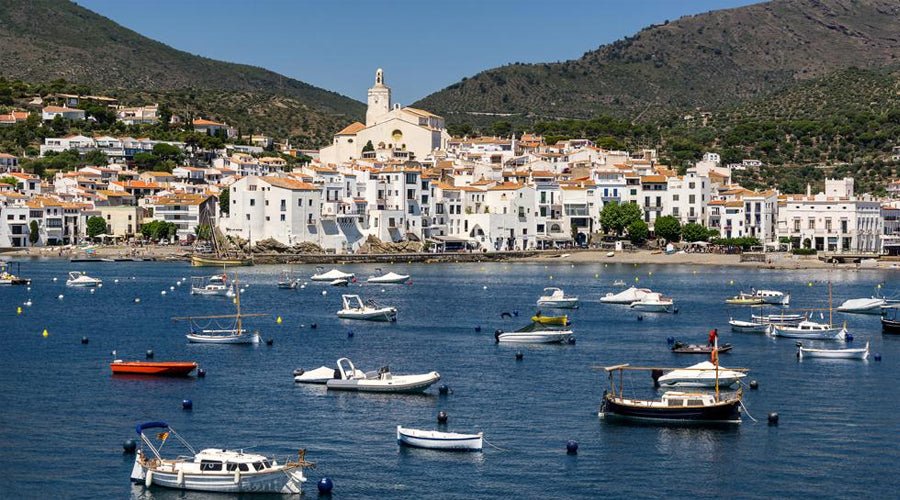 Cadaqués, a aldeia mais bonita do mundo, pelo menos aos olhos de Dalí