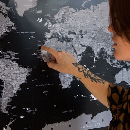 Lámina Mapamundi - Woody Map Poster - Misswood